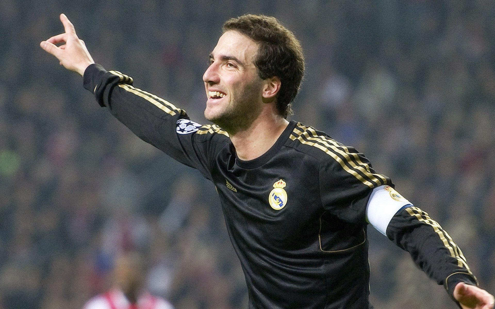 华体会体育APP下载-孤星坠入多瑙河，当楚阿梅尼的铁蹄踏碎塞内加尔神话，奥地利写下唯一性史诗